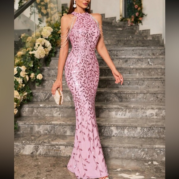 Luxe  halter neck prom party sequins dress - Picture 6 of 8